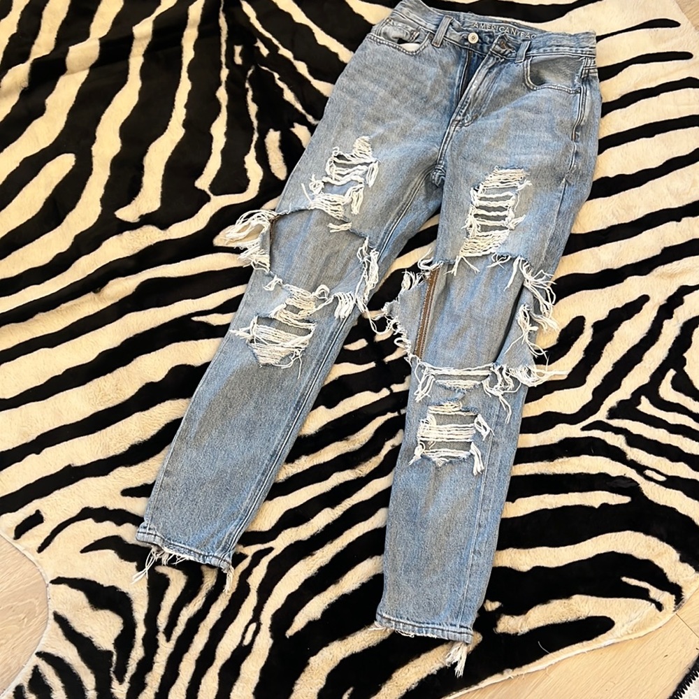 American Eagle Boyfriend Jean 00